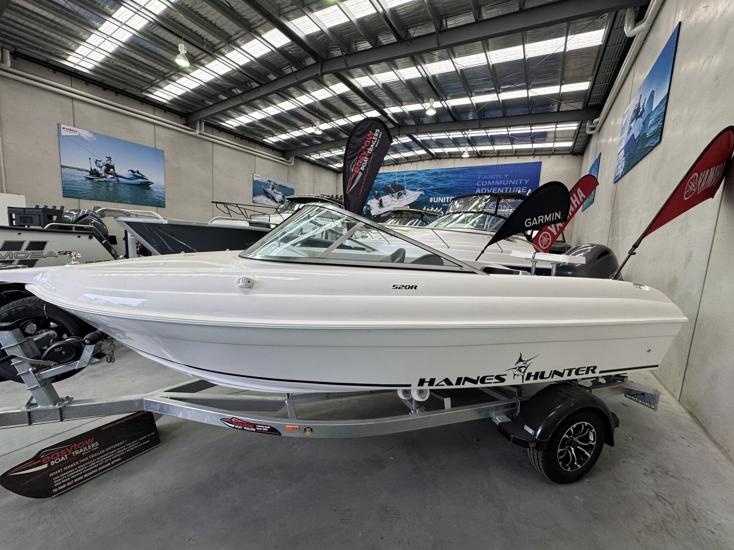 Mullies Marine Haines Hunter 520R 16
