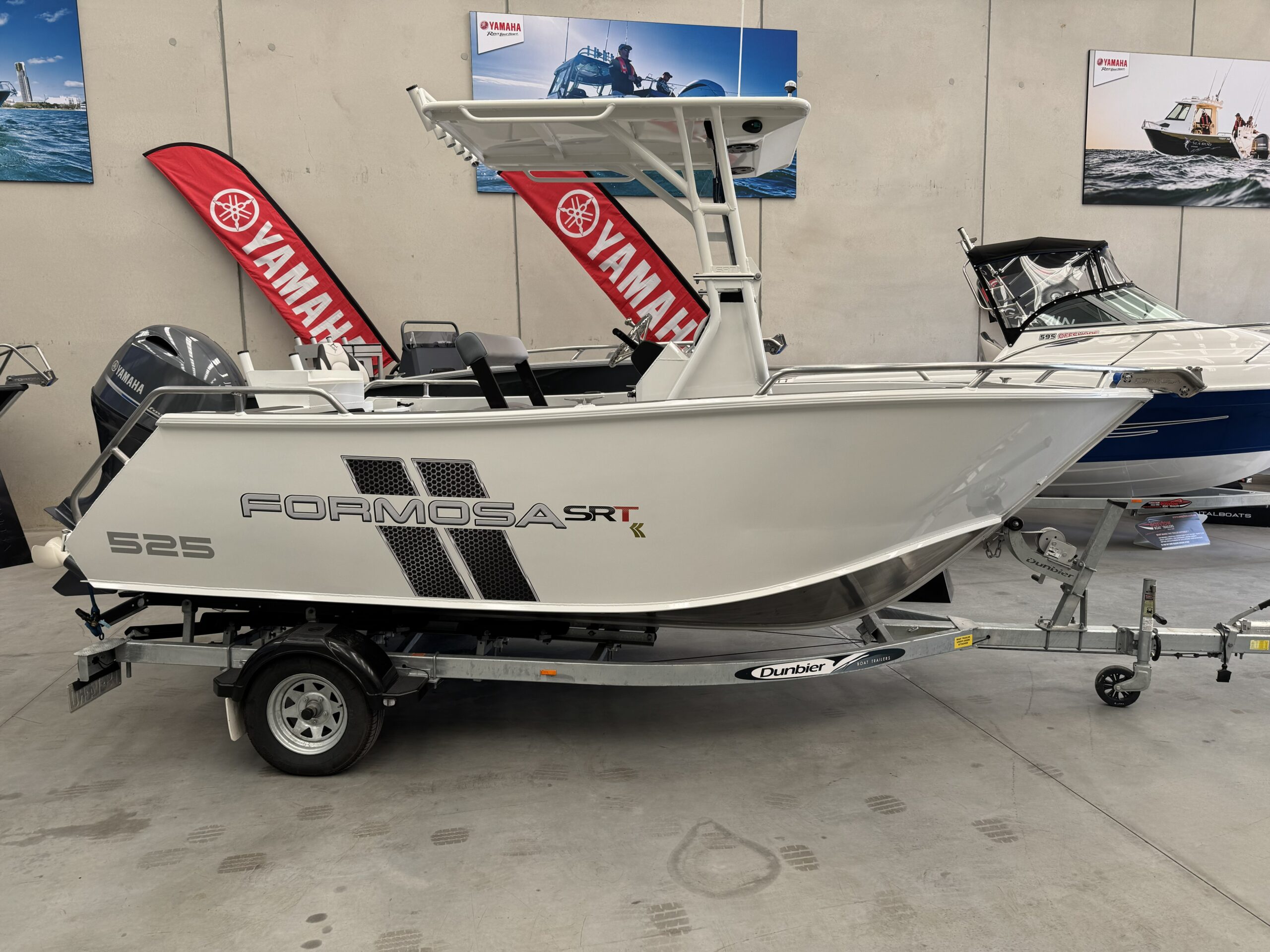 Mullies Marine Formosa 525 Centre Console 13