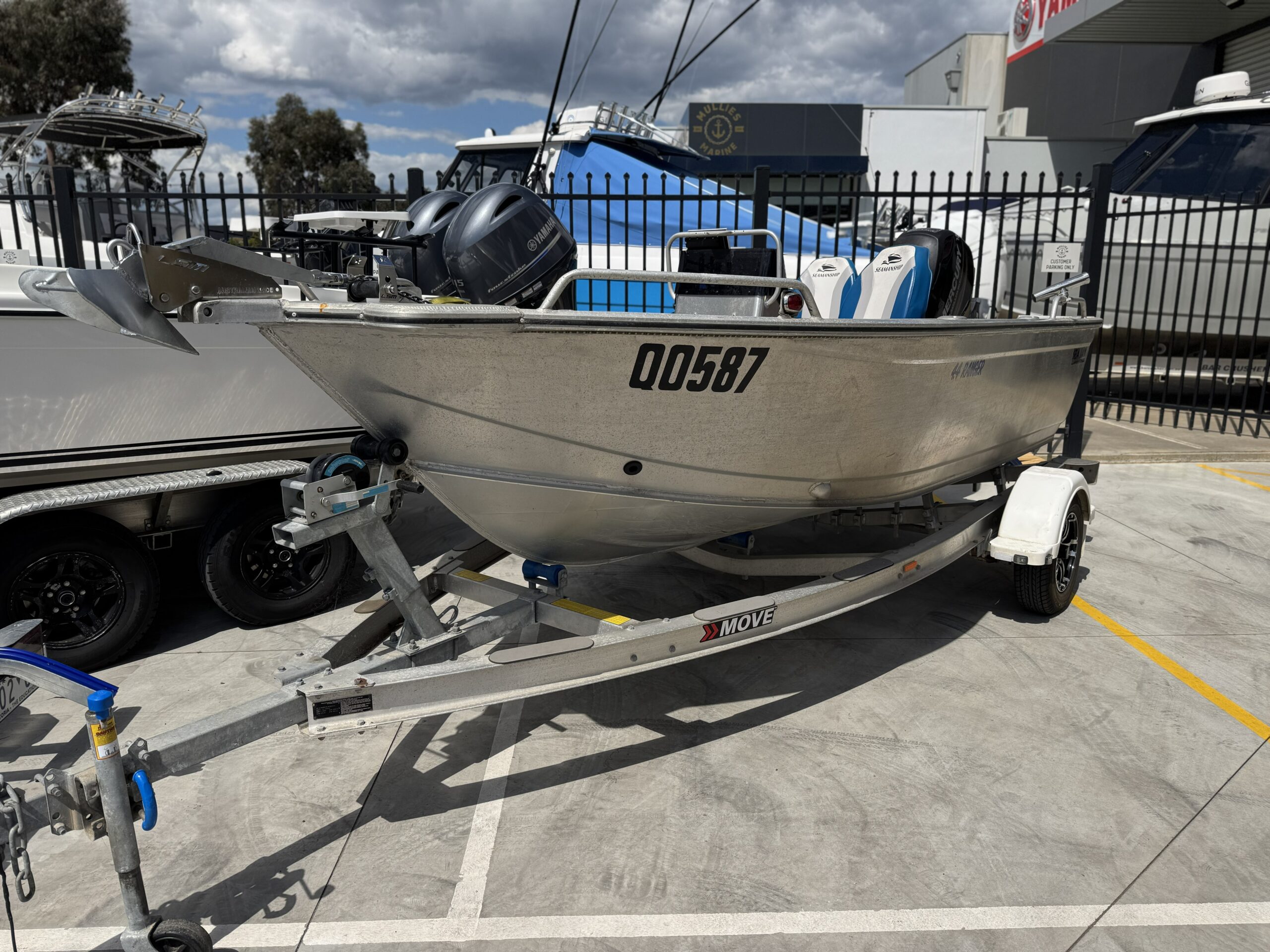Mullies Marine 4.4m Seajay Ranger
