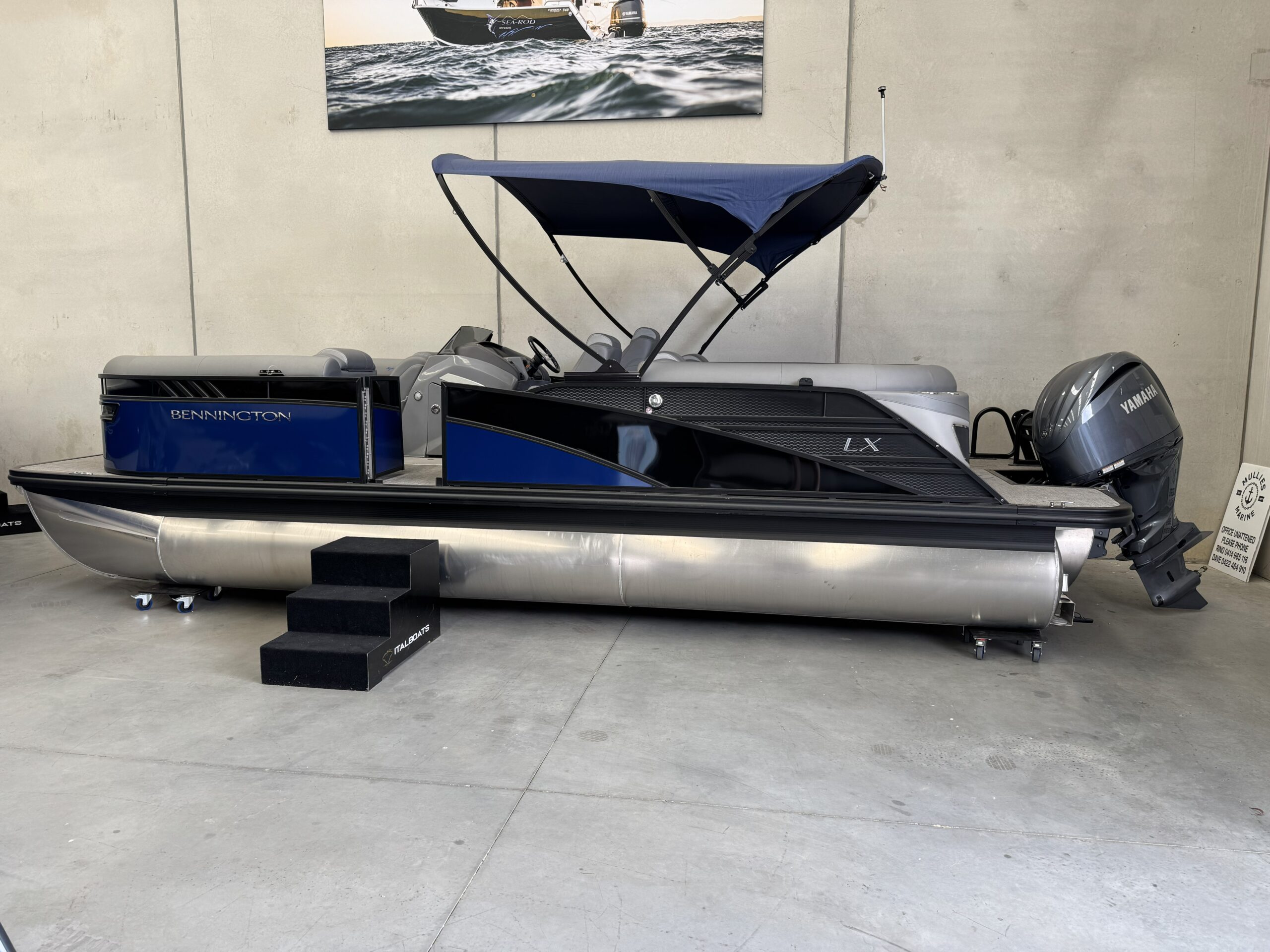 Mullies Marine Bennington 23LXSFBSP